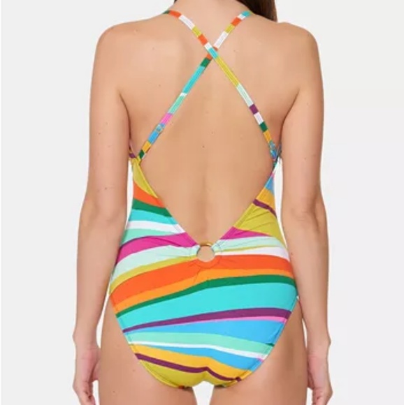 Slimming Swimsuit - Picture 4 of 10